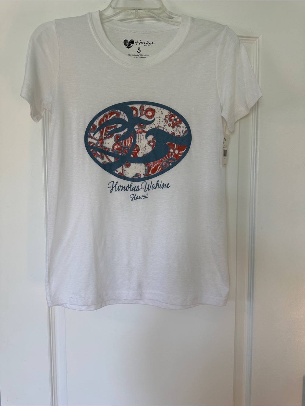 Honolua Wahine Hawaii White Tee with Teal & Red Graphic